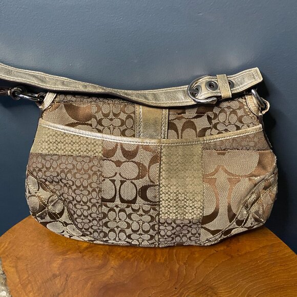 Vintage Coach Handbag with Gold Lame Handle and Trim - Picture 2 of 15